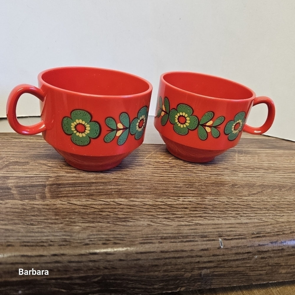Vintage Emsa W. Germany Red Floral Plastic Stackable 8-oz Hot/Cold Cups